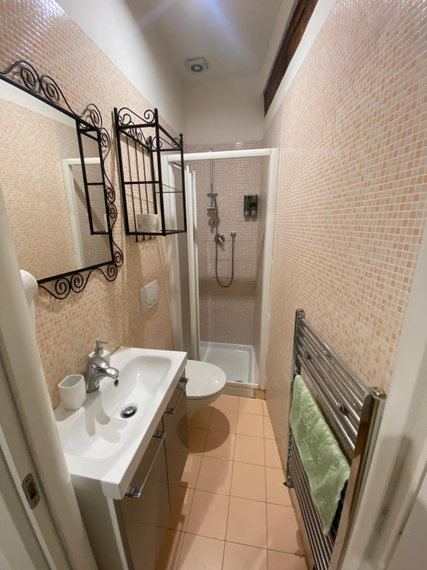 B&B And Home La Piazzetta Della Pioggia ボローニャ エクステリア 写真