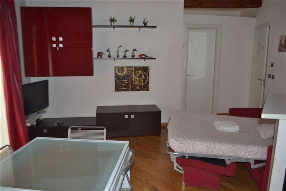 B&B And Home La Piazzetta Della Pioggia ボローニャ エクステリア 写真