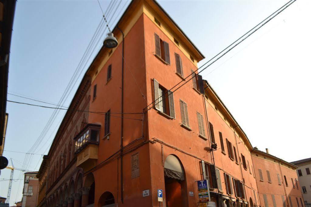 B&B And Home La Piazzetta Della Pioggia ボローニャ エクステリア 写真